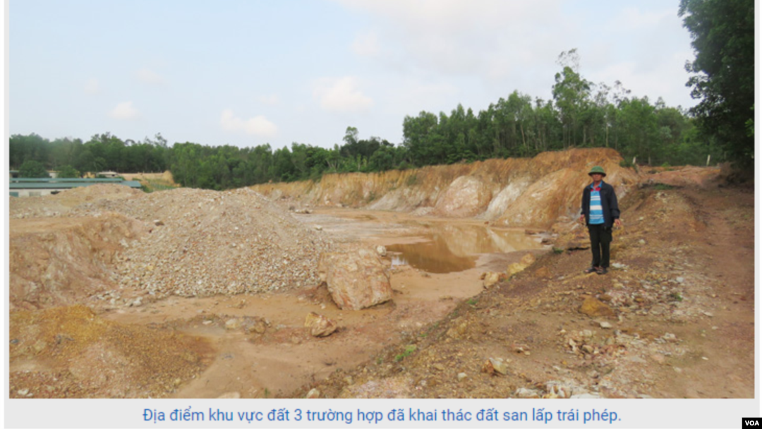 Một địa điểm khai thác đất tại huyện Bố Trạch. (Hình: Trích xuất từ baoquangbinh.vn)