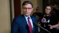 美國眾院議長約翰遜在國會山莊對媒體演講。 (2024年9月18日)