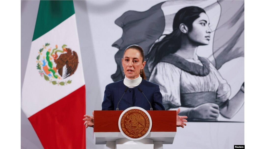 Meksika rahbari Klaudiya Sheynbaum Mexiko shahrida so'zlamoqda, 3-fevral, 2025,