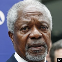 UN-Arab League envoy Kofi Annan addresses media (March 13, 2012 file photo)