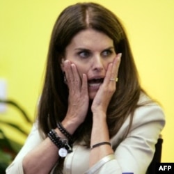 Məşhurlar: Maria Shriver və Arnold Schwarzenegger (video)