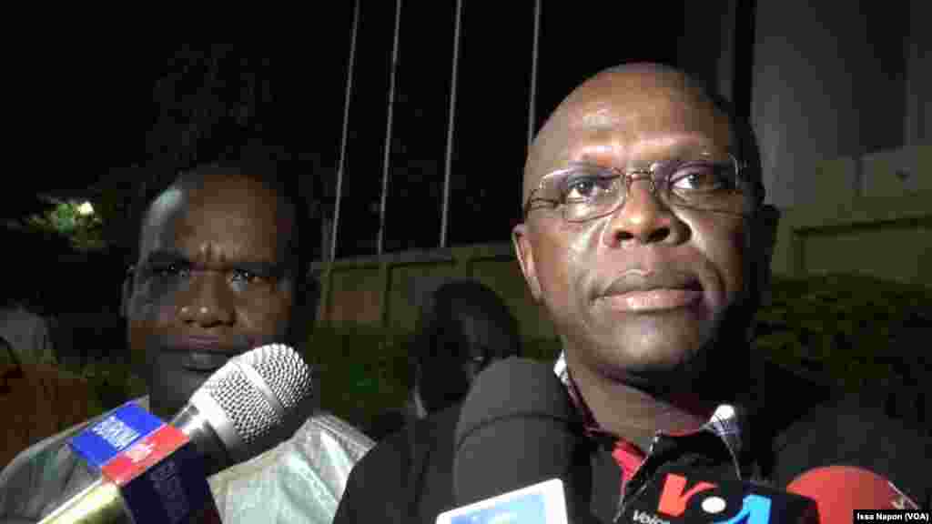 Minista Remi Fugance ya gana ma su yada labarai cikin gaggawa bayan harin yan ta'adda a babban birni ouagadougou dake Burnikan Faso. 
