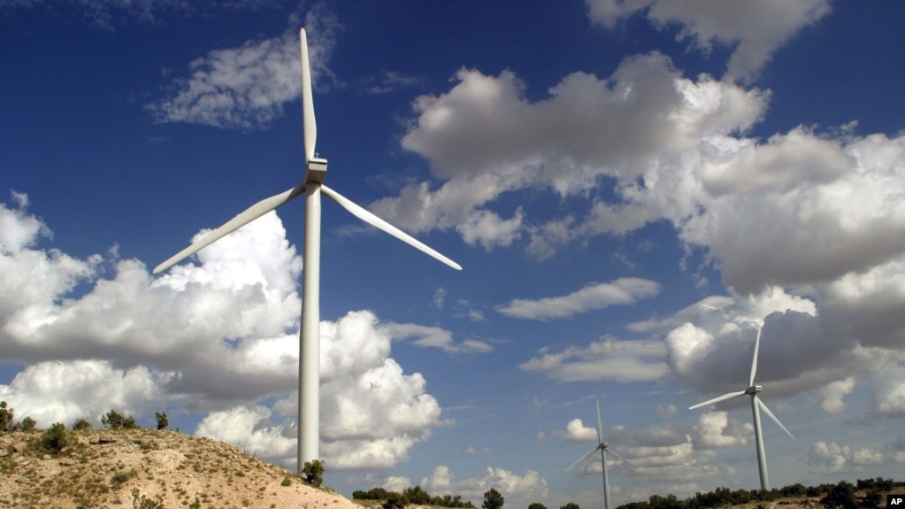 拜登政府大力提倡风能发电(photo:VOA)