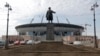 ‘북한 노동자들, 러시아 월드컵경기장 건설현장서 장시간 노동’