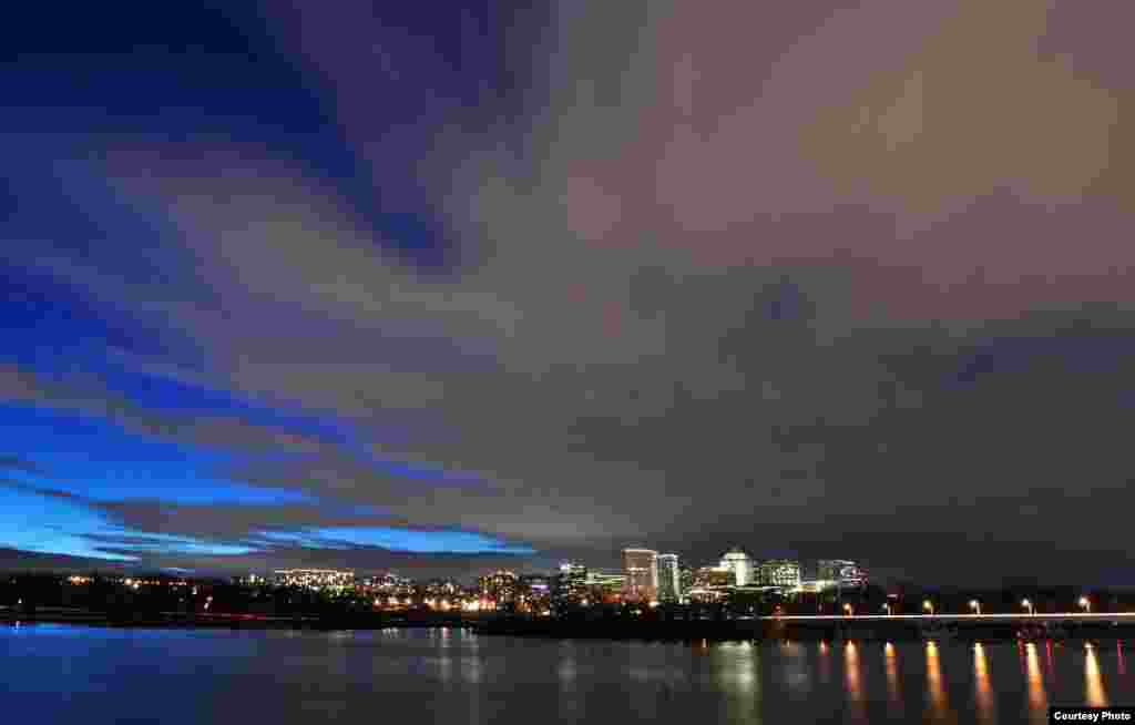 Rosslyn in Northern Virginia, USA, is seen before the storm, Dec. 29, 2013 (Photo taken by Dimitris Manis/VOA Greek service)