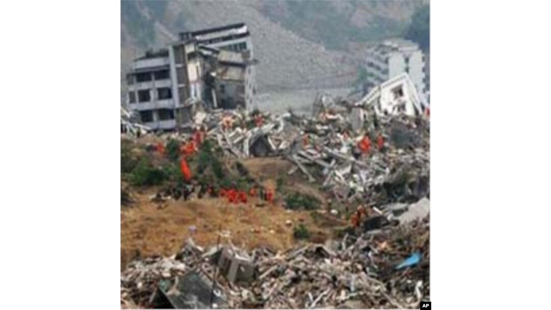 Rubble of building after earthquake in Haiti, 12 Jan 2010