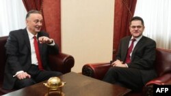 Ministri spoljnih poslova Srbije i BiH Vuk Jeremić i Zlatko Lagumdžija su se sastali danas u Beogradu