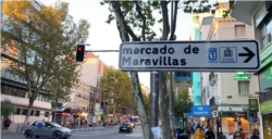 Señalización del Mercado de las Maravillas, ubicado en el distrito de Tetuán, Madrid. [Foto: VOA]