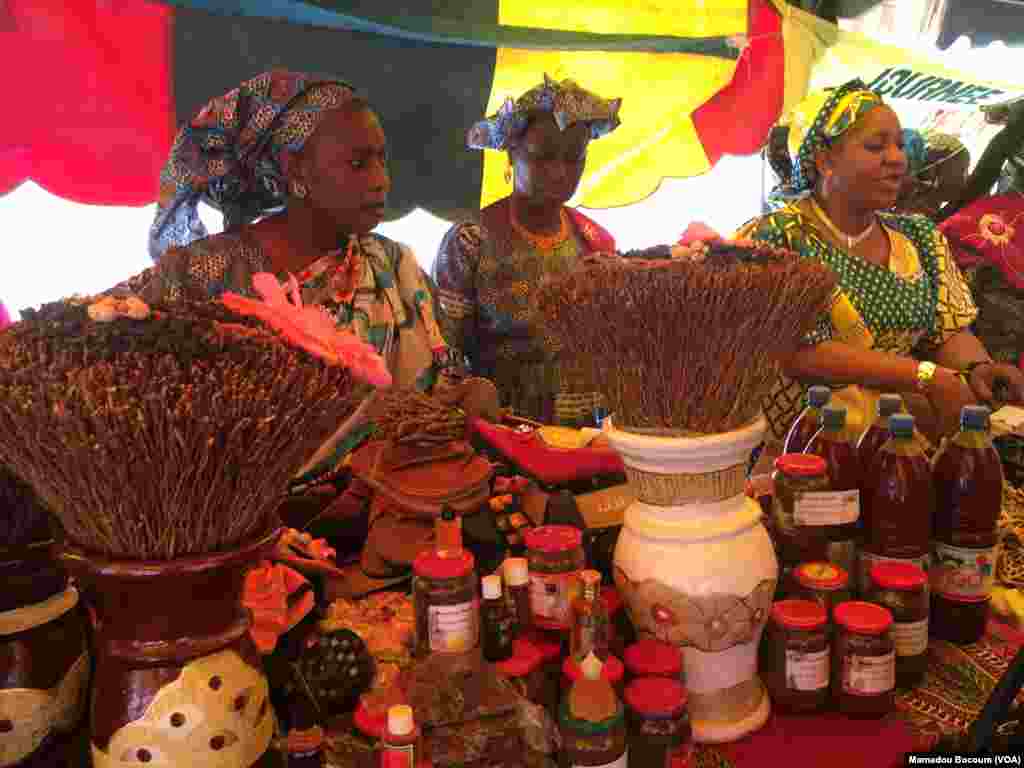 Mopti musow ka kene, Mali, mars 8, 2018