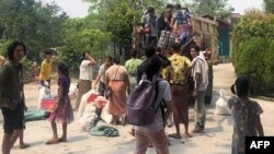 ၂ ဖက် အကျအဆုံးရှိတဲ့ ဗန်းမော်-ကသာ ကားလမ်းပေါ်က တိုက်ပွဲ