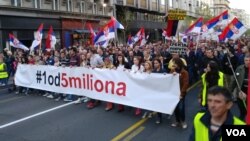 Protest "1 od 5 miliona" u Beogradu, 6. aprila 2019. (Veljko Popović, VOA)