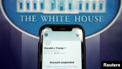 သမ္မတ Trump ရဲ့အကောင့် လူမှုကွန်ယက်မီဒီယာတွေပိတ်လိုက်