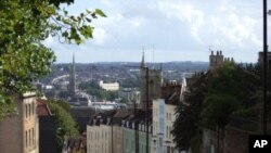 Mudaaharaad ka Dhacay Bristol