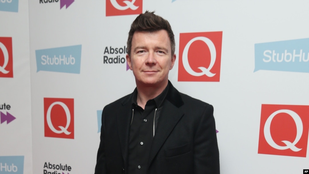 Rick Astley akan menggelar konser gratis untuk para petugas medis di Inggris. (Foto: dok).