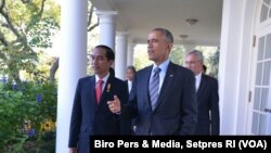 Presiden RI Joko Widodo (kiri) bersama Presiden AS Barack Obama saat berkunjung ke Gedung Putih, Washington DC, Oktober 2015 (Foto: Biro Pers & Media, Setpres RI)