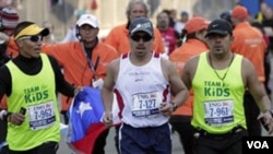 Los organizadores de la maratón de Nueva York invitaron a Peña en 2010 y ahora el minero chileno está de regreso en 2011.