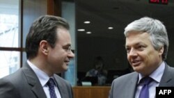 BE-ja ngre shifrat e deficitit dhe borxhit të Greqisë