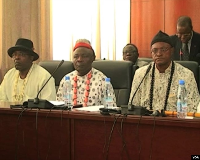 Chiefs from the southwest region meet in Yaounde, Cameroon, Aug. 11, 2018. (M Edwin Kindzeka/VOA)