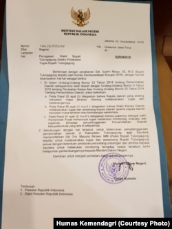 Surat keputusan Mendragi mengenai penunjukan Plt Bupati Tulungangung karena bupati terpilih dalam tahanan KPK. (Foto: Humas Kemendagri)