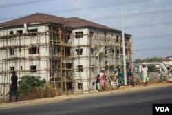 As Abuja expands with more construction projects, the original inhabitants of the city are forced to leave their ancestral lands. These women say they are among the indigenous people of Abuja. (C. Oduah/VOA)