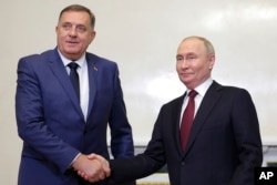 Predsjednik bosanskohercegovačkog entiteta Republika Srpska Milorad Dodik tokom sastanka sa ruskim predsjednikom Vladimirom Putinom u Rusiji, 6. juna 2024. godine.