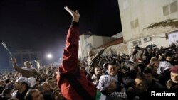 Israel Frees More Palestinian Prisoners