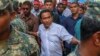 Les Maldives s'enfoncent dans le chaos politique