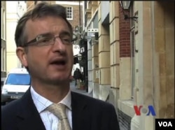 代表超市的英國零售聯盟成員理查德.道得