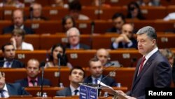 Ukrajinski predsednik Petro Porošenko obraća se Parlamentarnoj skupštini Saveta Evrope u Strazburu, 26. juna 2014. 