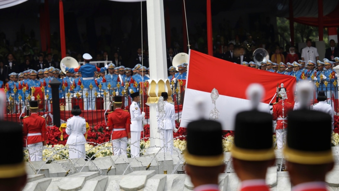 Salah satu kunci keberhasilan bangsa indonesia dalam mempertahankan kemerdekaan adalah