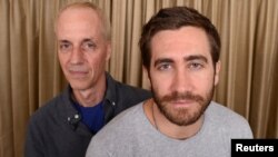 Director Dan Gilroy (L) and actor Jake Gyllenhaal are photographed during the LA Junket for the film "Nightcrawler" in Los Angeles Oct.11, 2014. 