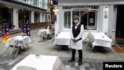 A restaurant, after it reopened following the coronavirus disease (COVID-19) outbreak, in London, Britain, July 5, 2020. 