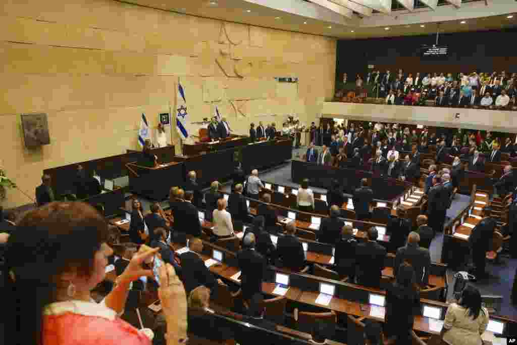 دوره جدید کنست یا پارلمان اسرائیل، یک ماه بعد از انتخابات کار خود را آغاز کرد.&nbsp;