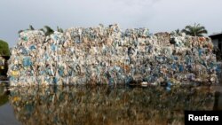 မလေးရှားနိုင်ငံက စွန့်ပစ်အမှိုက်ပုံတခု 