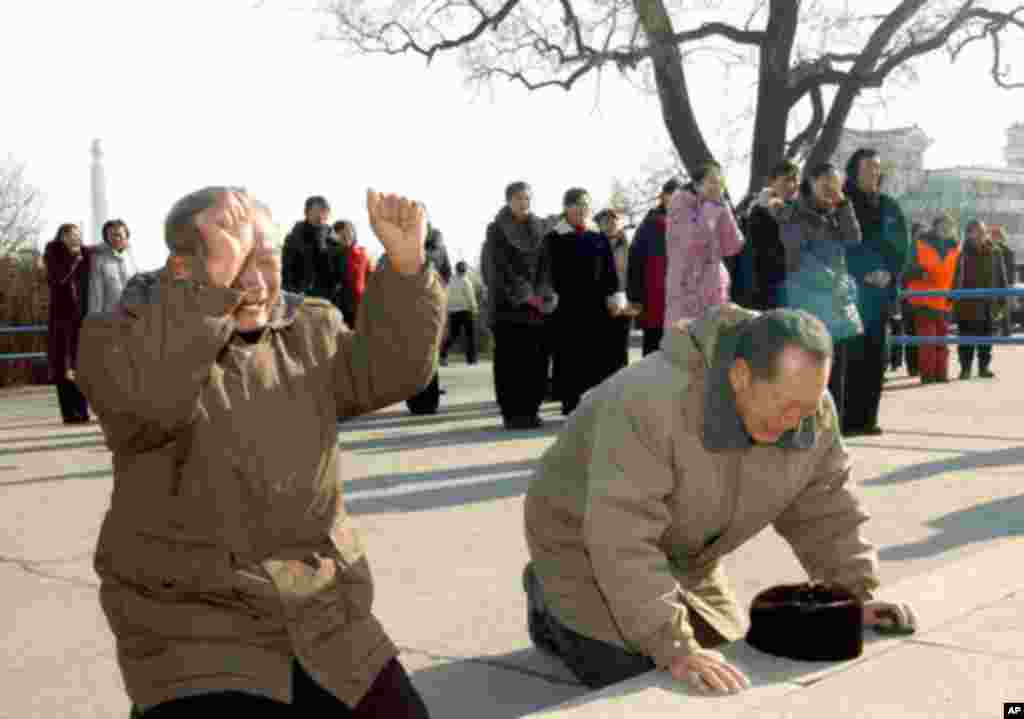 [김정일 위원장 사망] 북한의 표정과 김정일의 옛 모습들