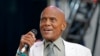 ARCHIVO - El cantante y activista Harry Belafonte durante un concierto en Nueva York en 2014. Belafonte murió el martes de insuficiencia cardíaca congestiva en su casa de Nueva York. Tenía 96 años. (Foto AP/Kathy Willens, archivo)