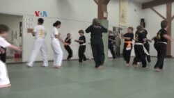 Guru Silat di Bevearton, Oregon, Buat Serial Podcast Atasi Aksi Kekerasan