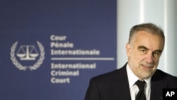 International Criminal Court (ICC) prosecutor Luis Moreno-Ocampo gives a press conference, 01 Apr 2010, in The Hague on a probe the ICC will carry out into crimes against humanity allegedly committed in the violent aftermath of Kenya's December 2007 presi