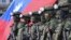 Tentara Taiwan menyimulasikan pertahanan melawan gangguan militer Beijing, menjelang Tahun Baru Imlek di Kota Kaohsiung, Taiwan, 11 Januari 2023. Sepuluh perwira dan mantan perwira militer Taiwan pada Senin (27/11) didakwa menjadi mata-mata untuk China. (Foto: Ilustrasi)