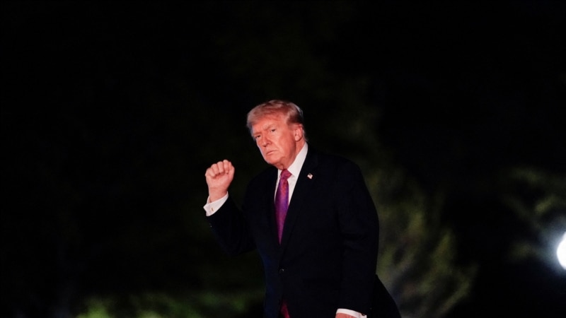 دونالد ترامپ: نیروهای آمریکایی به یک کشتی باری با پرچم جمهوری اسلامی که به هشدارها بی‌توجهی کرد شلیک کردند