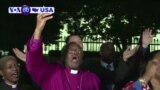 Manchetes Americanas 25 Maio: Bispo Michael Curry liderou protesto pela justiça social em frente à Casa Branca