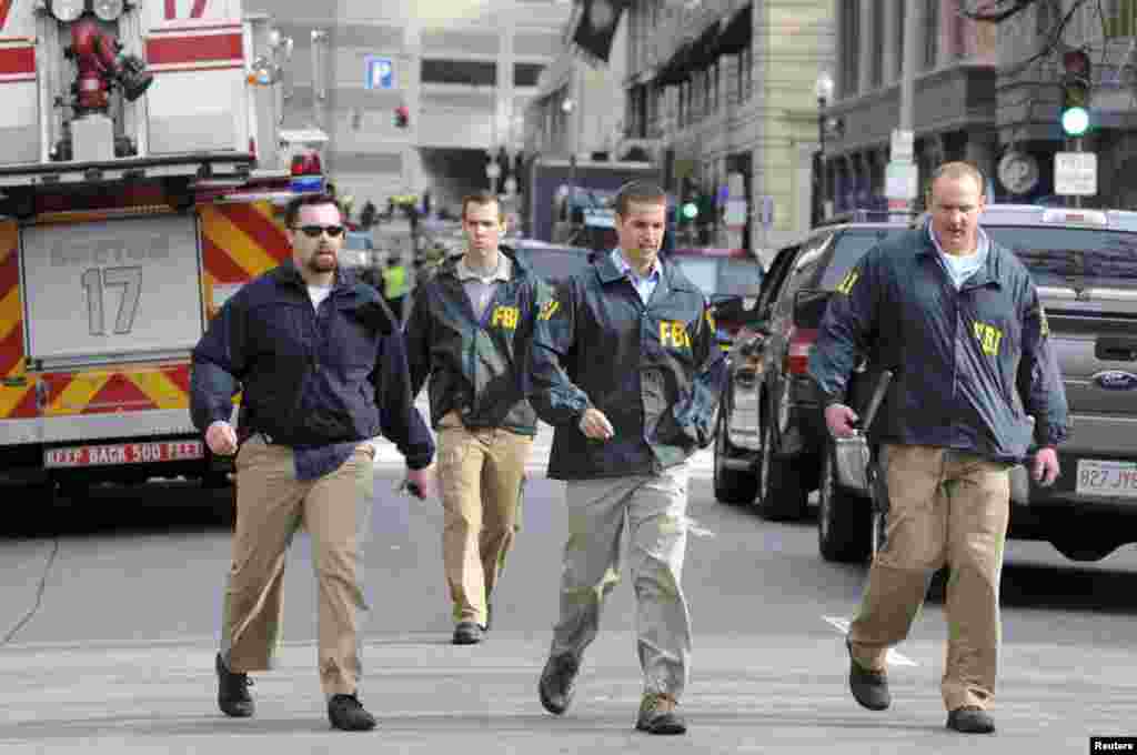 Qaraxyadii shalay lagu weeraray orodka caanka ah Boston Marathon.