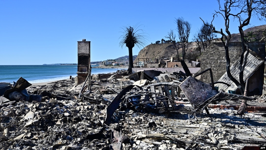 Priobalno područje Los Anđelesa razoreno u požarima (Foto: Frederic J. BROWN / AFP)