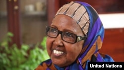 Nansen Refugee Award winner Mama Hawa brings education to Somali women. (UNHCR - F. Juez)