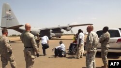12月21日美军飞机准备运送撤离南苏丹的美国人。