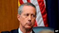 ماک ثۆرنبێری ئه‌ندامی کۆنگرێس و سه‌رۆکی کۆمیته‌ی هێزه‌ چه‌کداره‌کان له‌ ئه‌نجومه‌نی نوێنه‌رانی ئه‌مه‌ریکا 