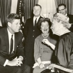 Helen Keller with John F. Kennedy in 1961