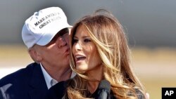 Le président élu Donald Trump et sa femme Melania Trump, 5 novembre 2016.