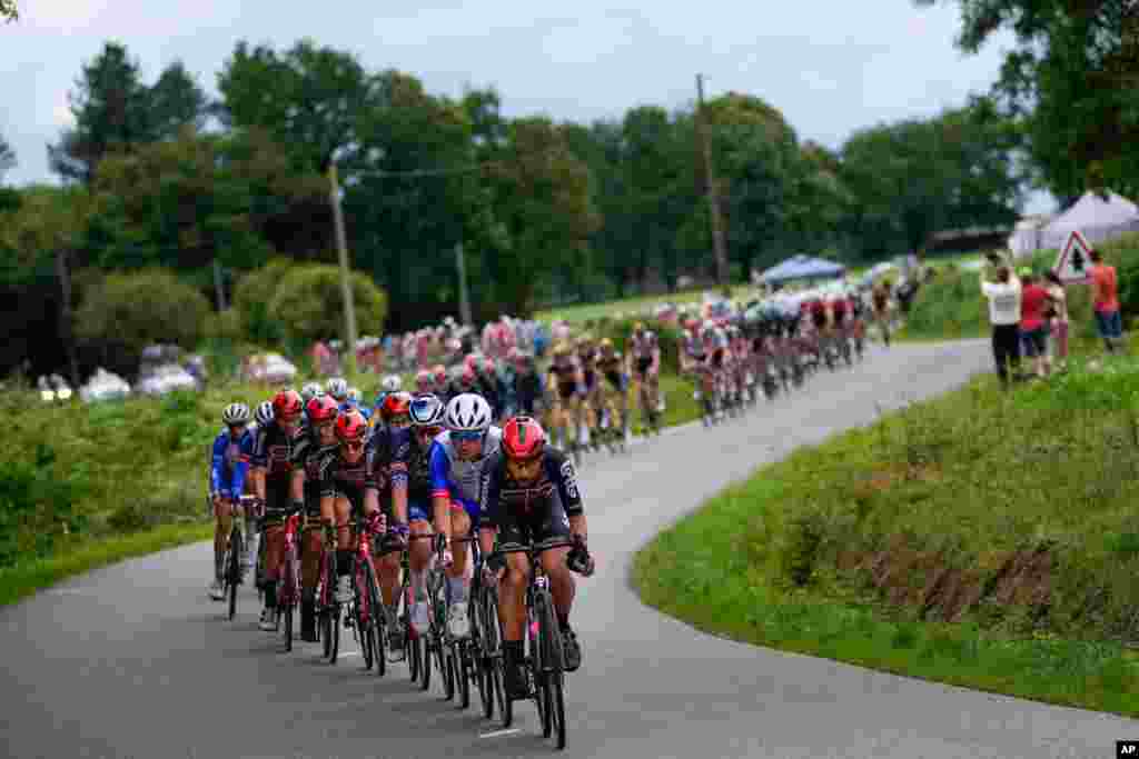 مرحله سوم از رقابت‌های دوچرخه‌سواری تور دُ فرانس که از لورینه شروع و در پونتیوی، به مسافت ۱۸۲.۹ کیلومتر، به پایان می‌رسد.