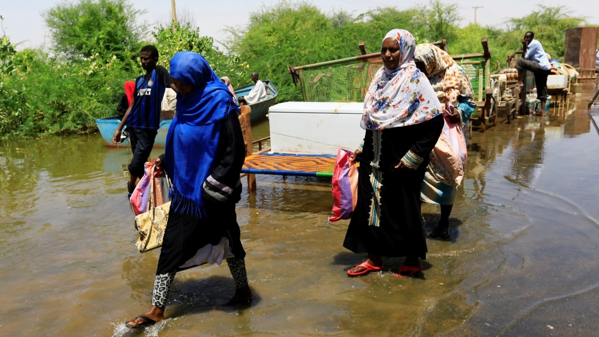 As Sudan Rebuilds Government, Flood Victims Rebuild Towns